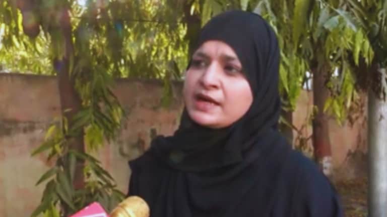 लखनऊ की सैयद उजमा वक्फ बिल विरोध को लेकर बना रही थी ‘भीड़ जमा’ रणनीति, पुलिस को पता चला तो लेने के देने पड़े Lucknow, Lucknow News, Lucknow Viral News, Lucknow Police, UP News, waqf bill, लखनऊ, लखनऊ न्यूज, लखनऊ पुलिस, लखनऊ वायरल न्यूज, लखनऊ वक्फ बिल, वक्फ बिल, यूपी न्यूज