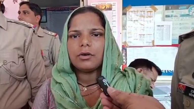 'नंगा करके पीटता था, मैंने हाथ पकड़ा और मुंह...' मेरठ में पति को मारने वाली रविता का पहला वीडियो देखिए Meerut Crime News