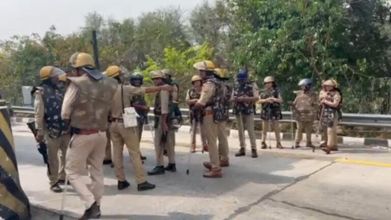 दलित सांसद रामजीलाल सुमन से मिलने आगरा जा रहे अखिलेश, उधर एक्सप्रेसवे पर तैनात हुई गजब की फोर्स – देखें वीडियो Akhilesh Yadav Agra visit