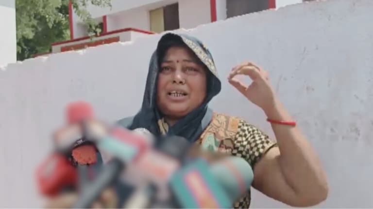 पति को छोड़ समधी बिल्लू के साथ फरार बताई जा रही ममता जब लौटी तो अलग ही कहानी सुनाने लगी Budaun News