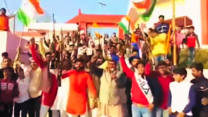 पहलगाम हमले के बाद सहारनपुर के गुर्जरों ने मुसलमानों को दी देवबंद छोड़ने की धमकी? वीडियो शेयर करने से पहले सच जानिए Saharanpur, Saharanpur News, Saharanpur Viral Video, UP News, UP Viral Video, Deoband, Deoband News, सहारनपुर, सहारनपुर न्यूज, सहारनपुर वायरल वीडियो, यूपी न्यूज, यूपी वायरल वीडियो, पहलगाम हमला