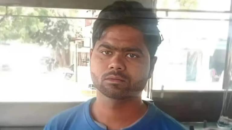 पहलगाम के बदले में आगरा के गुलफाम की हत्या की जिम्मेदारी लेने वाला मनोज चौधरी पकड़ाया! क्या पता चला? Agra, Agra News, Agra Crime, Agra Police, Gulfam murder case, Gulfam murder case in Agra, agra police, up news, आगरा, आगरा न्यूज, आगरा वायरल न्यूज, आगरा गुलफाम हत्याकांड, गुलफाम मर्डर केस, यूपी न्यूज