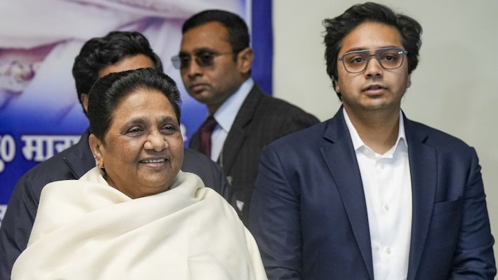 आकाश आनंद के लिए मायावती ने अपने X पोस्ट में सबकुछ साफ-साफ लिख दिया, इसका मतलब समझ लीजिए Mayawati and Akash Anand