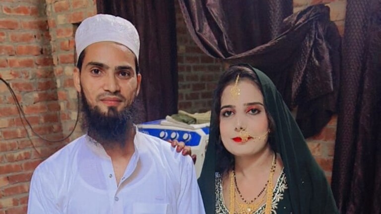 देवर संग भागने वाली अर्शी लौटी तो 'दाढ़ी वाले' शौहर ने दे दिया तलाक फिर वो कहने लगी- मेरे पति में कुछ खराबी है Meerut News