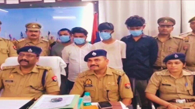 चिनमय, दीपेंद्र , सुनील, शैजान... आगरा के ये चारों सोशल मीडिया पर खलीफा बन रहे थे, अब नहीं बनेंगे! Agra News