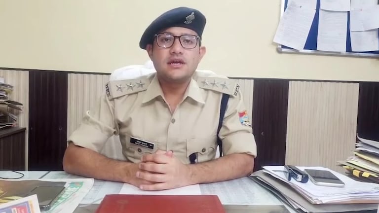 देहरादून में मुस्लिम होने की वजह से अनीश अली के परिवार को पीटा गया? वीडियो वायरल, अब पुलिस ने ये बताया Dehradun, Dehradun News, UP News, UP Viral news, Uttarakhand news, Uttarakhand viral video, Dehradun viral video, up viral video, Dehradun crime, Dehradun police, देरहादून, यूपी न्यूज, उत्तराखंड न्यूज, वायरल वीडियो