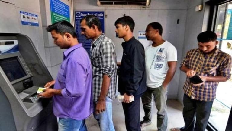 पाकिस्तान के हमले के बाद कैश या ATM को लेकर कोई खास आदेश नहीं आया, वायरल मैसेज का सच जानें Fact check