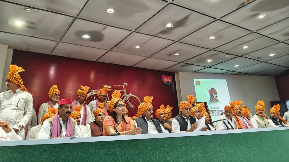 PDA में ब्राह्मणों की एंट्री के बाद अखिलेश की निगाहें अब क्षत्रिय वोट बैंक पर, महाराणा प्रताप जयंती पर किया ये काम UPTak