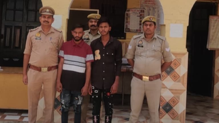 शाहजहांपुर का आलम-बहारे मिल नाबालिगा पर बना रहे थे इस्लाम अपनाने का दबाव, पुलिस पहुंची तो अंदर की कहानी जान चौंक गई  Shahjahanpur, Shahjahanpur News, Shahjahanpur Crime, Shahjahanpur Crime News, Shahjahanpur Police, Love Jihad, up news