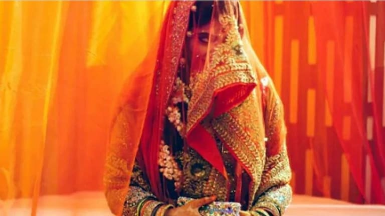 शादी के 3 दिन बाद ही रुबीना उर्फ तारा ने पति निर्मल को जहर देकर मारा फिर खुले इस औरत के गंदे राज! Agra Looteri Dulhan