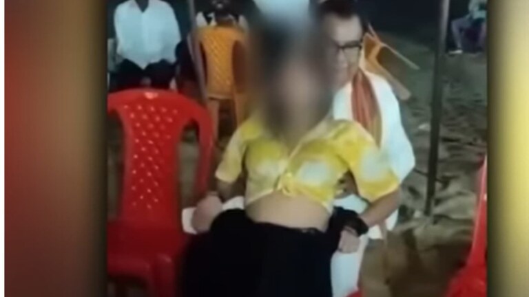 डांसर के साथ अश्लील हरकत करते दिख रहे 70 साल के बब्बन सिंह रघुवंशी कौन हैं? दूसरा Video भी देख लीजिए क्या कह रहे हैं Babban Singh Viral Video