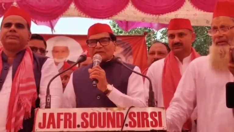 ऑपरेशन सिंदूर की स्टार व्योमिका सिंह की जाति पर ये क्या बोल गए रामगोपाल यादव! मचा बवाल Ramgopal Yadav