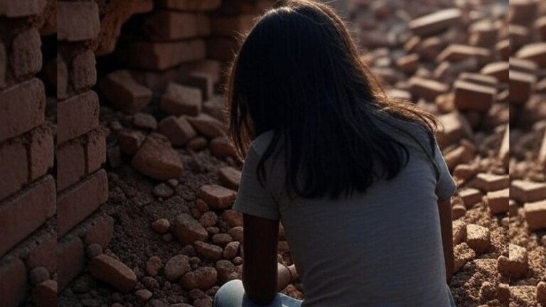 औरैया में जब तूफान आया तब 13 साल की शिफा फूफा को जगाने के लिए भागी, पर अफसोस बच्ची की खुद चली गई जान AI Generative Image:सांकेतिक तस्वीर