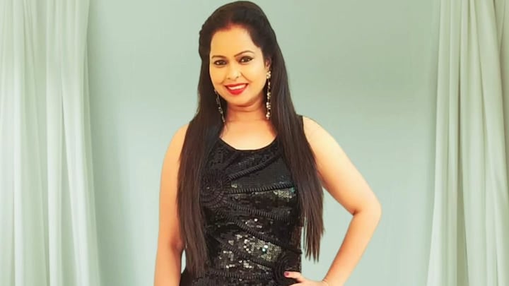 सहारनपुर में ऐक्ट्रेस उर्मिला सनावर के घर का ताला तोड़ 4 महिलाओं ने किया कब्जा, पर क्यों? जानें पूरा मामला Saharanpur Actress Urmila Sanawar News