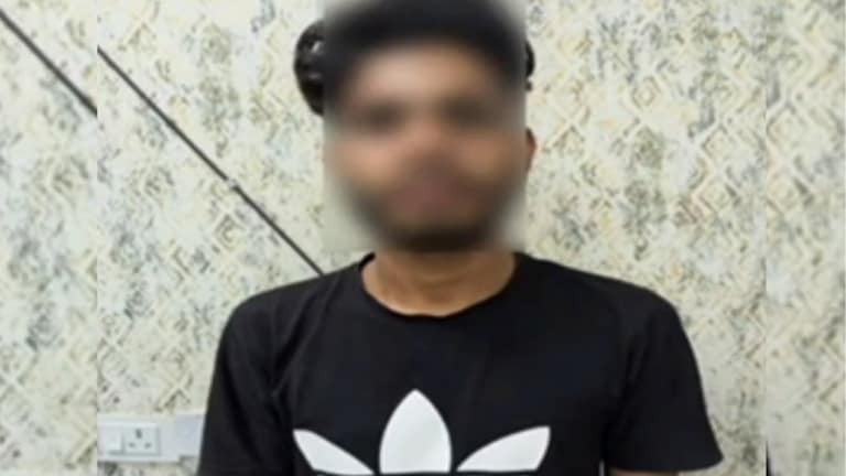 डिजिटल अरेस्ट के चक्कर में आगरा की लड़की ने गवां दिए 20 लाख रुपए, फर्जी अफसर बनकर करते थे ब्लैकमेल Agra News