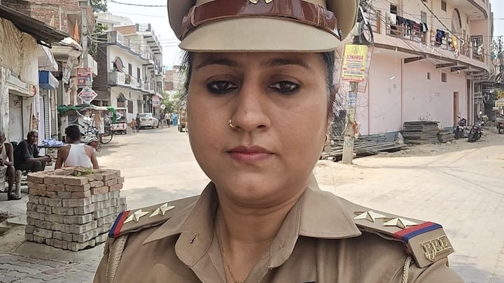 लखनऊ में SI सकीना खान ने रेपिस्ट को सीधे मार दी गोली! वायरल हो रही इस महिला अफसर की कहानी जानिए Lucknow SI Sakina Khan