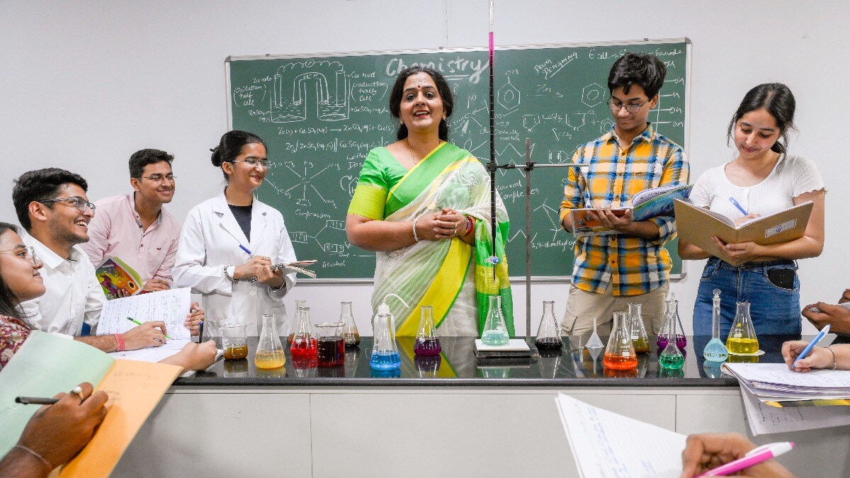 BPSC Special Teacher Recruitment: बिहार लोक सेवा आयोग में टीचर बनने का मौका, 7279 पदों पर होने वाली भर्ती की डिटेल जानें UP Tak
