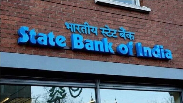 SBI Recruitment 2025: SBI में 2964 पदों के लिए निकली भर्तियां, 48,480 है बेसिक सैलरी, ऐसे करें अप्लाई SBI Recruitment 2025