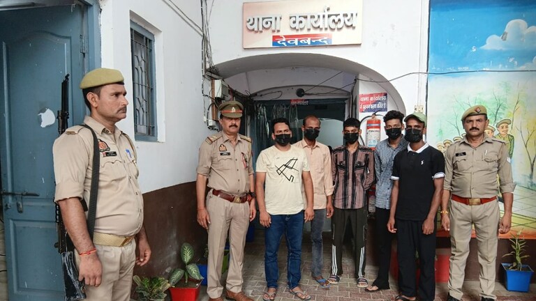 सहारनपुर में मस्जिद के आगे से गुजर रही थी दलित बारात, फिर अबुजर, असजद, इसरार, सादिक, फहीम ने जो किया, सभी सहम गए Saharanpur, Saharanpur news, Saharanpur viral video, Saharanpur viral news, up news, up viral news, up police, सहारनपुर, सहारनपुर न्यूज, दलित, मुस्लिम, दलित मुस्लिम विवाद, यूपी न्यूज