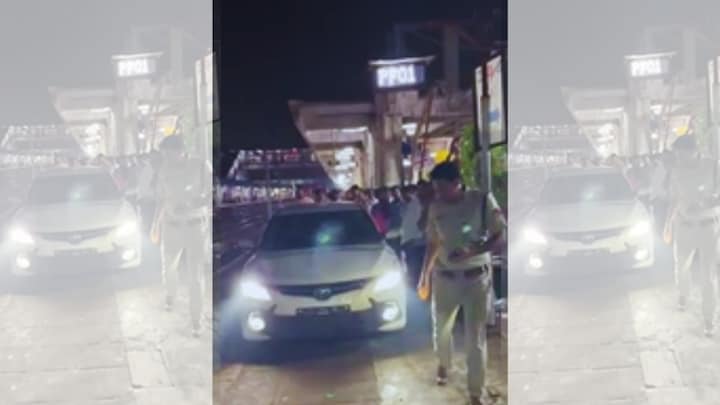 झांसी के नितिन ने रेलवे प्लेटफॉर्म पर दौड़ा दी कार, पुलिस ने जब पकड़ा तो पता चली ये गजब वजह! Jhansi Viral Video