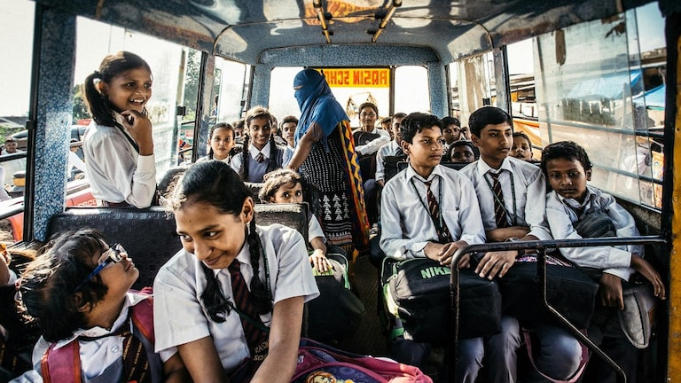 कांवड़ यात्रा के लिए यूपी के इस जिले में 16 से 23 जुलाई तक स्कूल कॉलेज बंद, बाकी शहरों का हाल जानिए Muzaffarnagar School Closed News