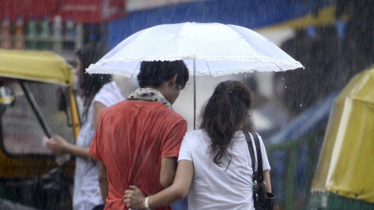 UP Weather Update: यूपी में मॉनसून का दमदार कमबैक, IMD वैज्ञानिक अतुल सिंह ने बताया अगले एक हफ्ते किन जिलों में होगी झमाझम बारिश UP Weather Update