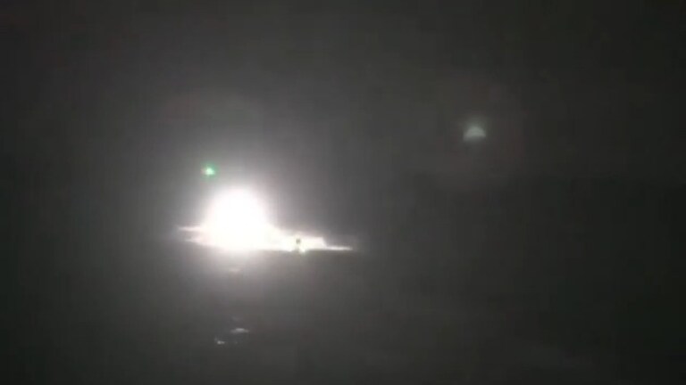 शुभांशु शुक्ला की अंतरिक्ष से धरती पर हुई सेफ वापसी, समंदर में ऐसे लैंड हुआ उनका यान ड्रैगन ड्रैगन कैप्सूल की हुई वापसी