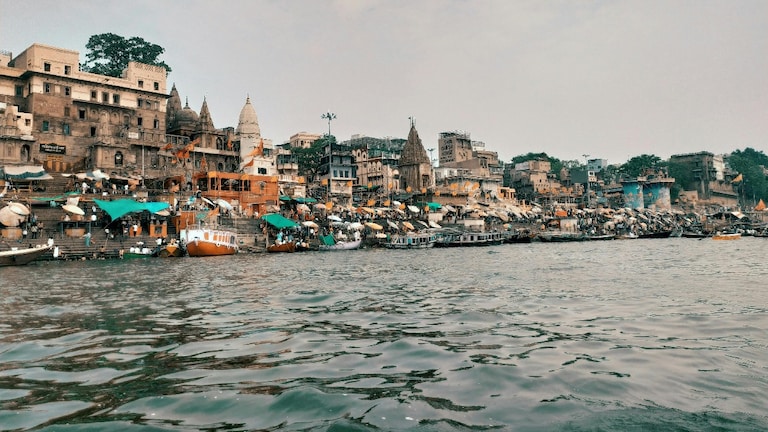 यूपी में 50 नदियों का कायाकल्प! 86 और नए प्रोजेक्ट की पहचान की गई, इस मेगा ड्राइव को समझिए वाराणसी में गंगा पुनरुद्धार पर नमामि गंगे के प्रभाव की सराहना हो रही है