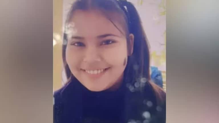 स्कूल में थोड़ी-देर पहले हंस-खेल रही थी फिर हुई बेहोश और... बाराबंकी में टॉपर बिटिया नंदिनी वर्मा संग ये क्या हुआ? UP Tak