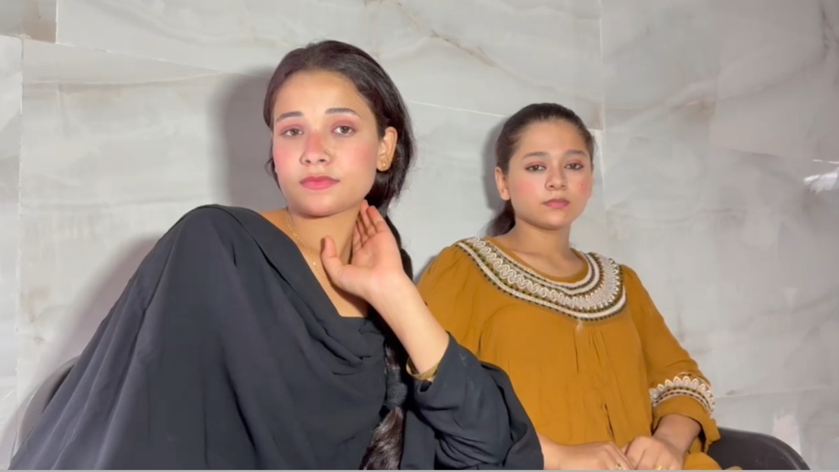 Photo: Mehak & Pari