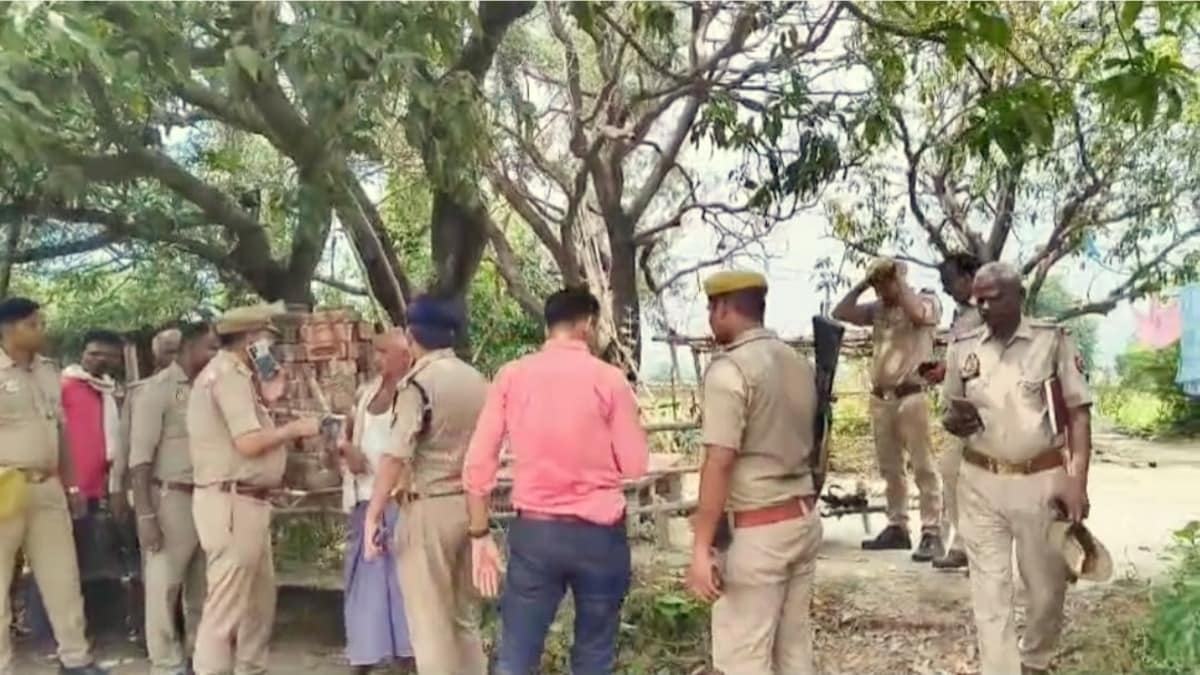 गाजीपुर के अभय यादव ने अपने ही माता-पिता और बहन को क्यों दी दर्दनाक मौत? इस लालच में कर गया बड़ा कांड Ghazipur, Ghazipur news, Ghazipur viral news, Ghazipur crime news, Ghazipur latest news, up news, up crime news, up crime, गाजीपुर, गाजीपुर न्यूज, गाजीपुर वायरल न्यूज, गाजीपुर क्राइम, यूपी न्यूज, यूपी क्राइम, ट्रिपल मर्डर