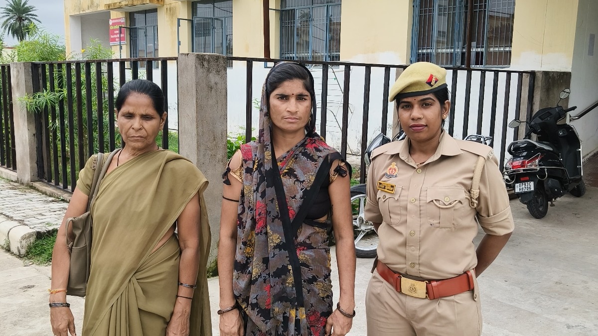 पुलिस की गिरफ्त में मृतक की पत्नी गुड़िया