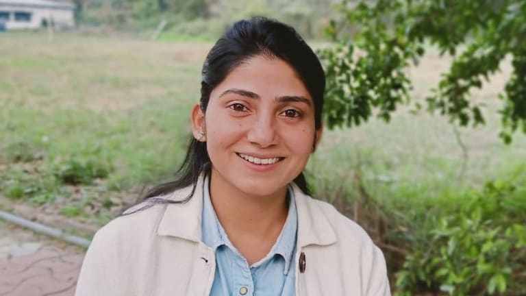 CM Yuva scheme: लखनऊ की तूबा सिद्दीकी को पर्सनल केयर फैक्ट्री की मशीन के लिए 15 दिन में ही कैसे मिला लोन, उन्हीं से जानिए Tuba siddiqui