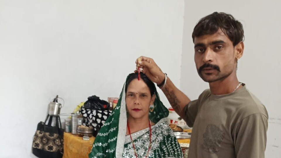 सहारनपुर में 2 बच्चों की मां प्रेमी संग फरार