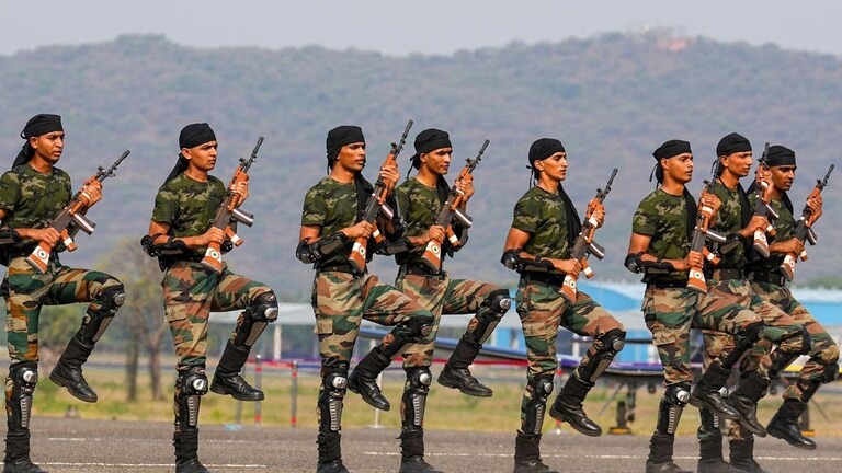 Agniveer Recruitment 2025: अयोध्या में 5 से 18 अगस्त तक होगी अग्निवीर भर्ती रैली, इन पदों के लिए निकली है वैकेंसी UP Tak