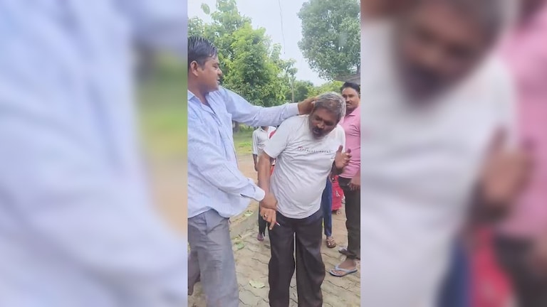 सरकार से मिले टैबलेट का कौशांबी के शिक्षक नंदलाल सिंह करने लगे गलत इस्तेमाल! छात्राओं ने बताई ये करतूत तो सभी हैरान Kaushambi, Kaushambi news, Kaushambi viral news, Kaushambi hindi news, up news, up viral news, up today news, up crime, कौशांबी, सरकारी शिक्षक, सरकारी टीचर, यूपी न्यूज, यूपी वायरल न्यूज
