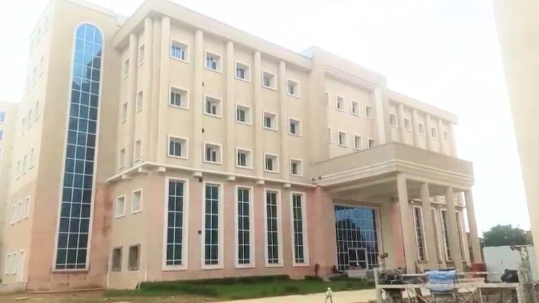 बरेली को मिला पहला यूनानी मेडिकल कॉलेज, 22 अरब से अधिक के 223 नए प्रोजेक्ट भी पूरे UP Tak
