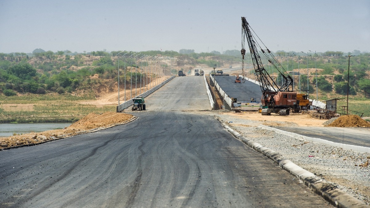 जल्द बनने वाला है 594 KM लंबा गंगा एक्सप्रेसवे... मेरठ से प्रयागराज का सफर होगा तेज, देखिए अब तक कितने प्रतिशत हुआ काम UP Ganga Expressway Update