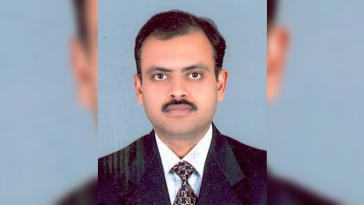 गाजियाबाद के जिला जज आशीष गर्ग को बाथरूम में आया हार्ट अटैक, इलाज के दौरान हुई मौत Ghaziabad News