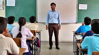 UPPSC Vacancy 2025: यूपी के सरकारी इंटर कॉलेज में 1516 पदों पर निकली लेक्चरर भर्ती, 12 सितंबर तक करें आवेदन UP Tak