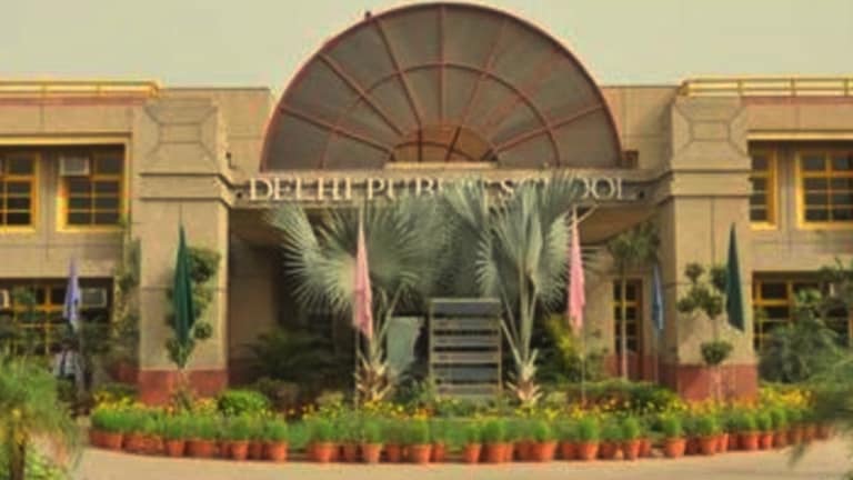 ग्रेटर नोएडा के DPS में मासूम छात्रा के साथ किया गया था गंदा काम, अब कोर्ट ने दोषी के साथ स्कूल को भी नाप दिया Noida, Noida news, Noida DPS, Greater Noida news, Greater Noida DPS, DPS School, up news, नोएडा, नोएडा न्यूज, नोएडा डीपीएस, ग्रेटर नोएडा डीपीएस, डीपीएस स्कूल, यूपी न्यूज