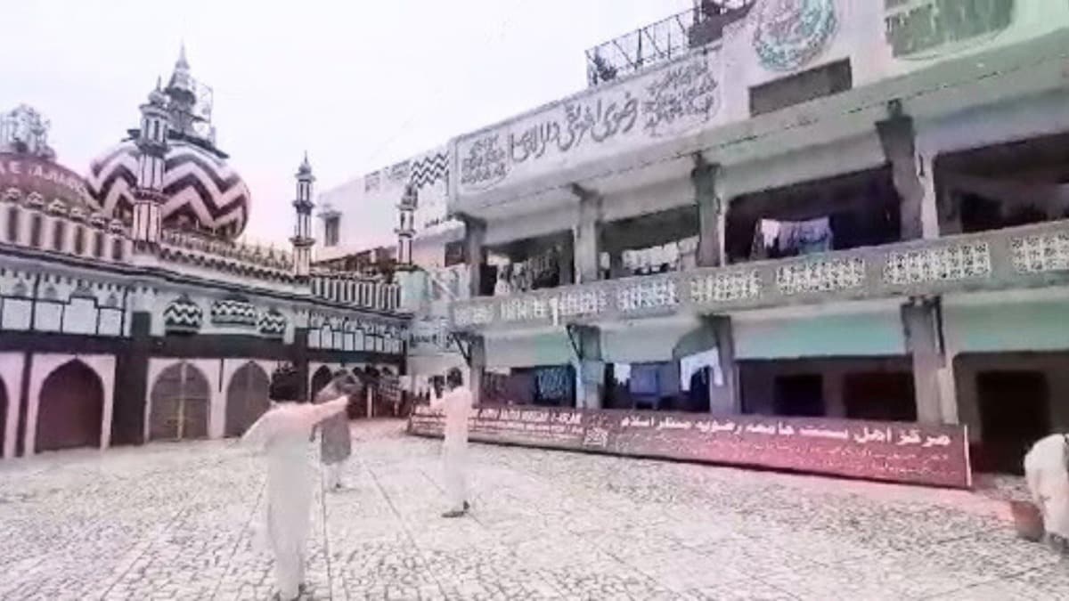 दरगाह आला हजरत उर्स के लिए बरेली से चलेंगी दो जोड़ी स्पेशल ट्रेन, टाइमिंग और शेड्यूल जान लीजिए UP Tak