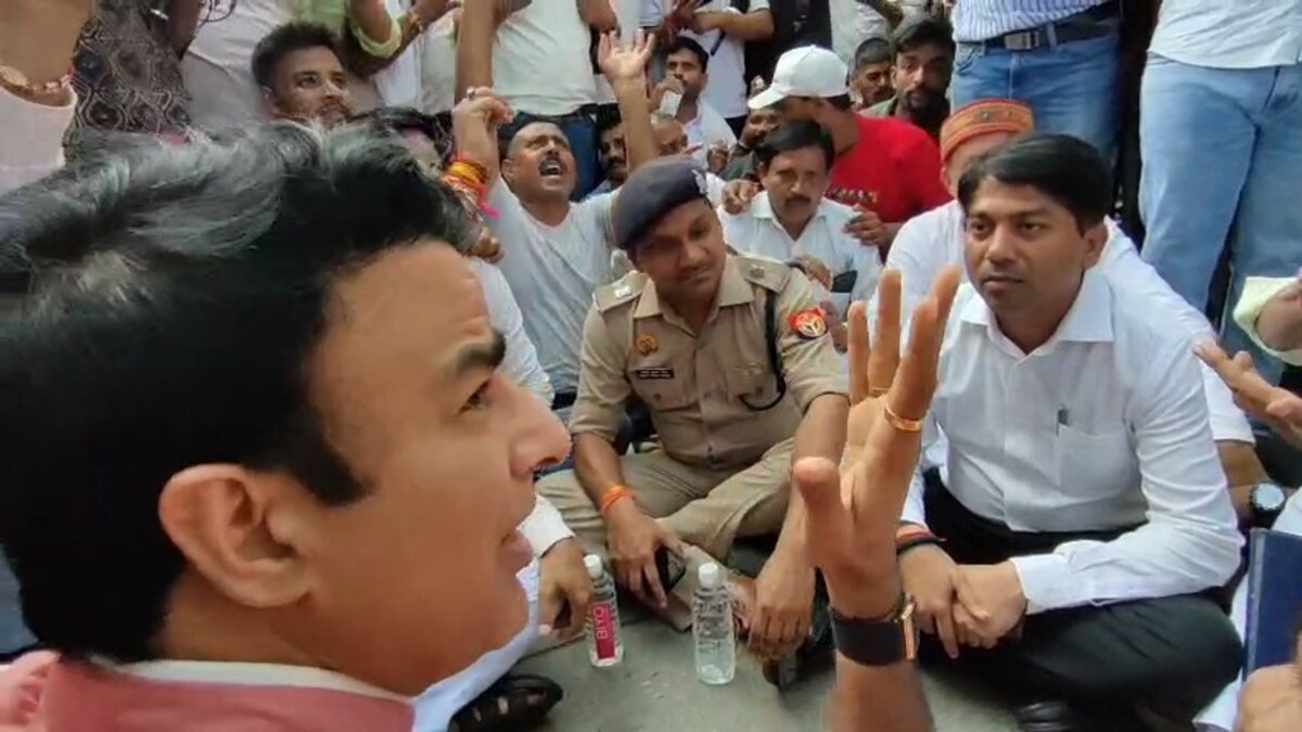 नप जाओगे मिश्रा जी... संगीत सोम ने जिस SP राकेश मिश्रा को कही ये बात उनकी कहानी जान लीजिए In Picture Sangeet Som & SP Rakesh Mishra