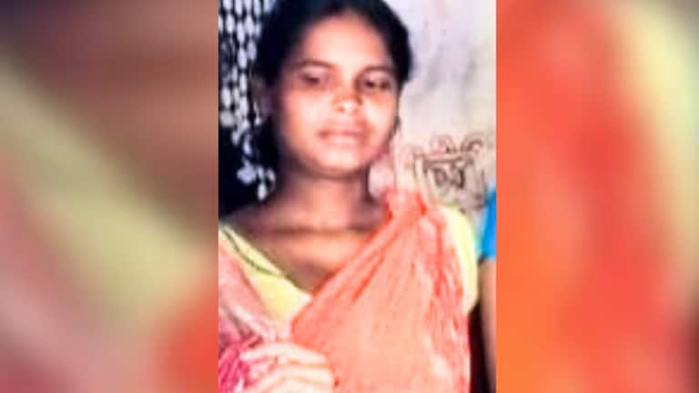 पहले भाई को मार डाला फिर भाभी सुमन से कर ली शादी अब उसे 3 बेटियों के साथ नदी में फेंका! बहराइच का अनिरुद्ध तो हैवान निकला तस्वीर में मृतका सुमन