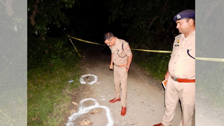 मुरादाबाद के उन 2 एनकाउंटर की कहानी जिसने बच्चियों संग गलत काम की साजिश खोल दी...SSP सतपाल ने सब बताया UP Tak