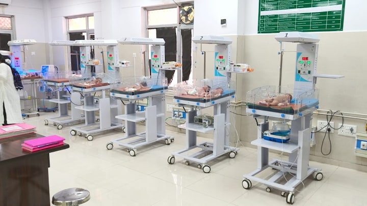 सहारनपुर में डिलीवरी के बाद क्रिटिकल महिलाओं के लिए बनी लैक्टेटिंग मैनेजमेंट यूनिट, 6 घंटे तक मां का दूध रहेगा सुरक्षित Lactation Management Unit