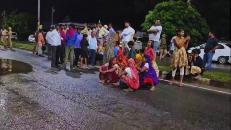 हरदोई में पुलिस कस्टडी में 22 साल के रवि राजपूत की मौत! घरवाले बोले- हमारे लड़के को पुलिसवालों ने मार डाला Hardoi News