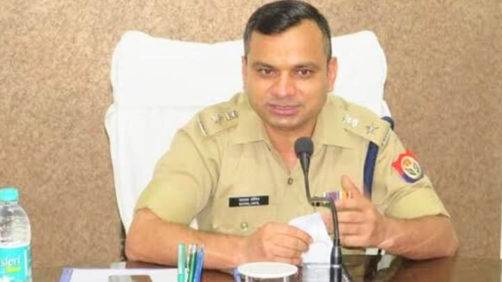 गौकशी मामले में गोमांस गायब करने के आरोप में मुरादाबाद के 10 पुलिसकर्मी निलंबित, एसएसपी ने की सख्त कार्रवाई UP Tak