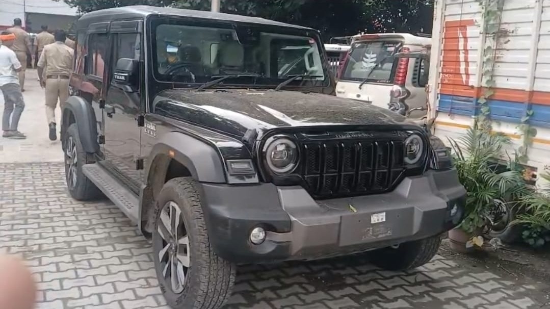 लखनऊ के पॉश हजरतगंज में थार कार से चौकी प्रभारी शिवानी सिंह ने जब्त किया 20 KG प्रतिबंधित मांस... आरोपी का नाम आया सामने Lucknow Crime News