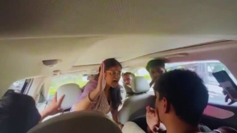 लखनऊ की मशहूर यूनिवर्सिटी में लड़के को दनादन थप्पड़ जड़ने वाली लड़की की कहानी भी जान लीजिए UP Tak